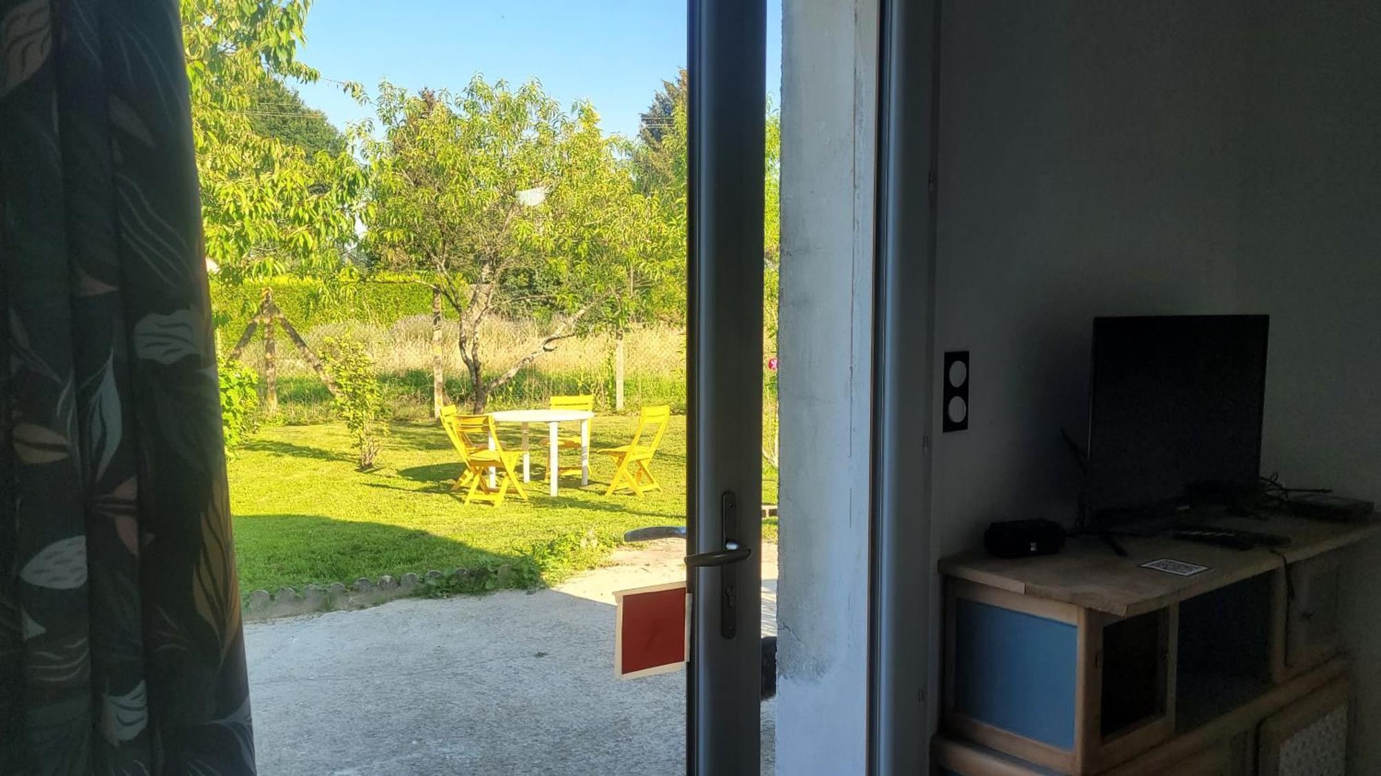 Le Truc En Plus, Accessibles Pmr, Appartement 45 M2 Mitoyen Dans Une Maison Avec Un Autre Appartement Guérard Exteriér fotografie